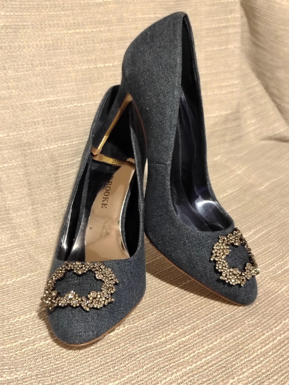 Audrey Brooke Denim Rhinestone Buckle Pointed Toe Stiletto Pumps Heels 7.5 New